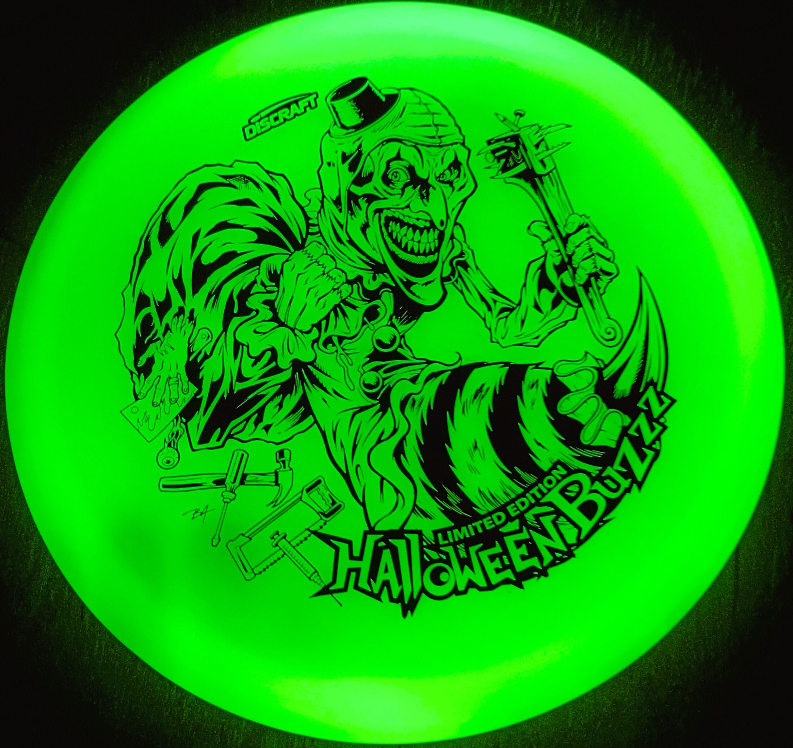 Discraft 2025 Halloween Glow Z BUZZZÂ Mid Range Golf Disc Discraft 2025 Halloween Glow Z BUZZZÂ Mid Range Golf Disc
